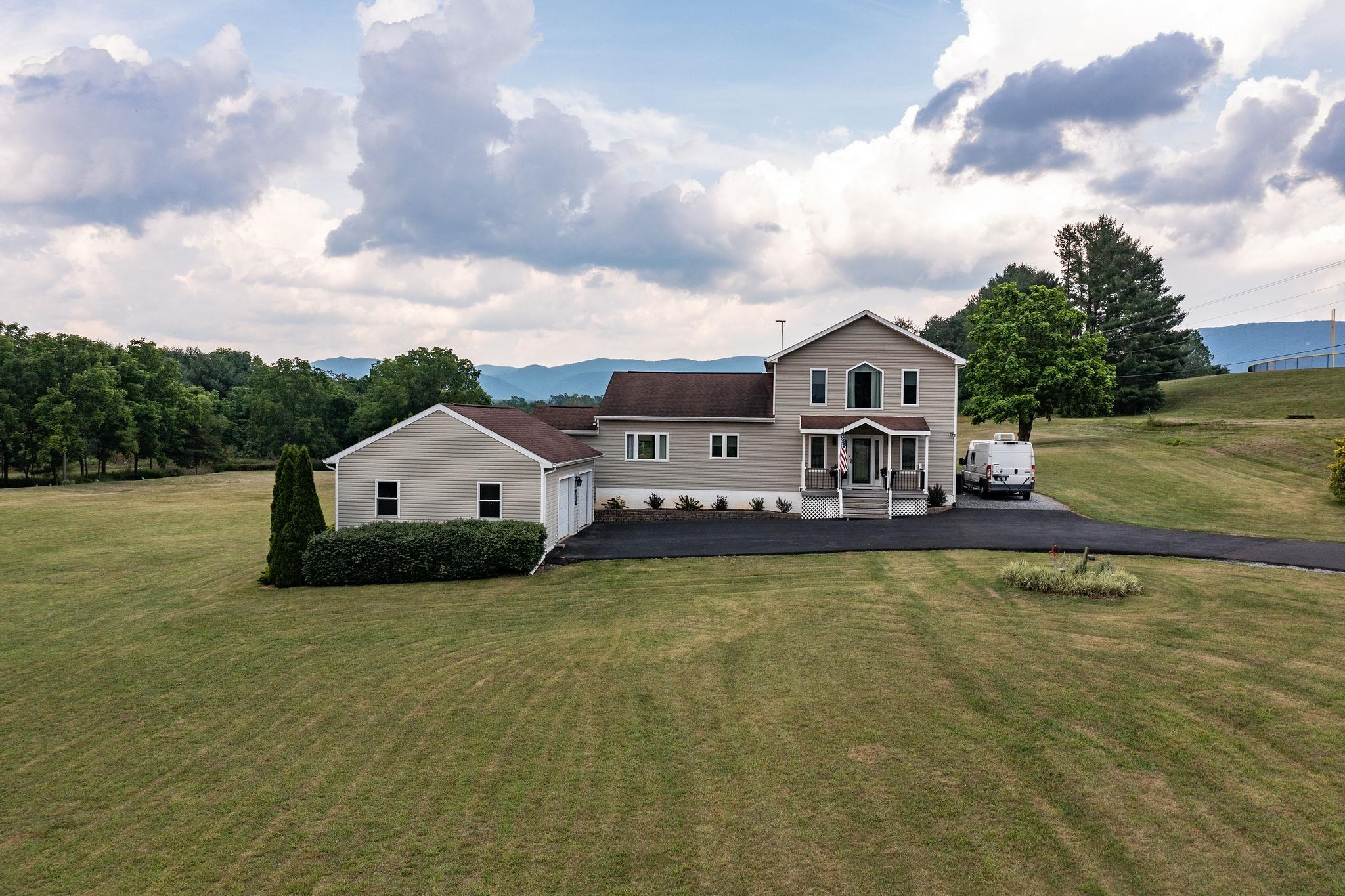 1373 ROCKFISH RD