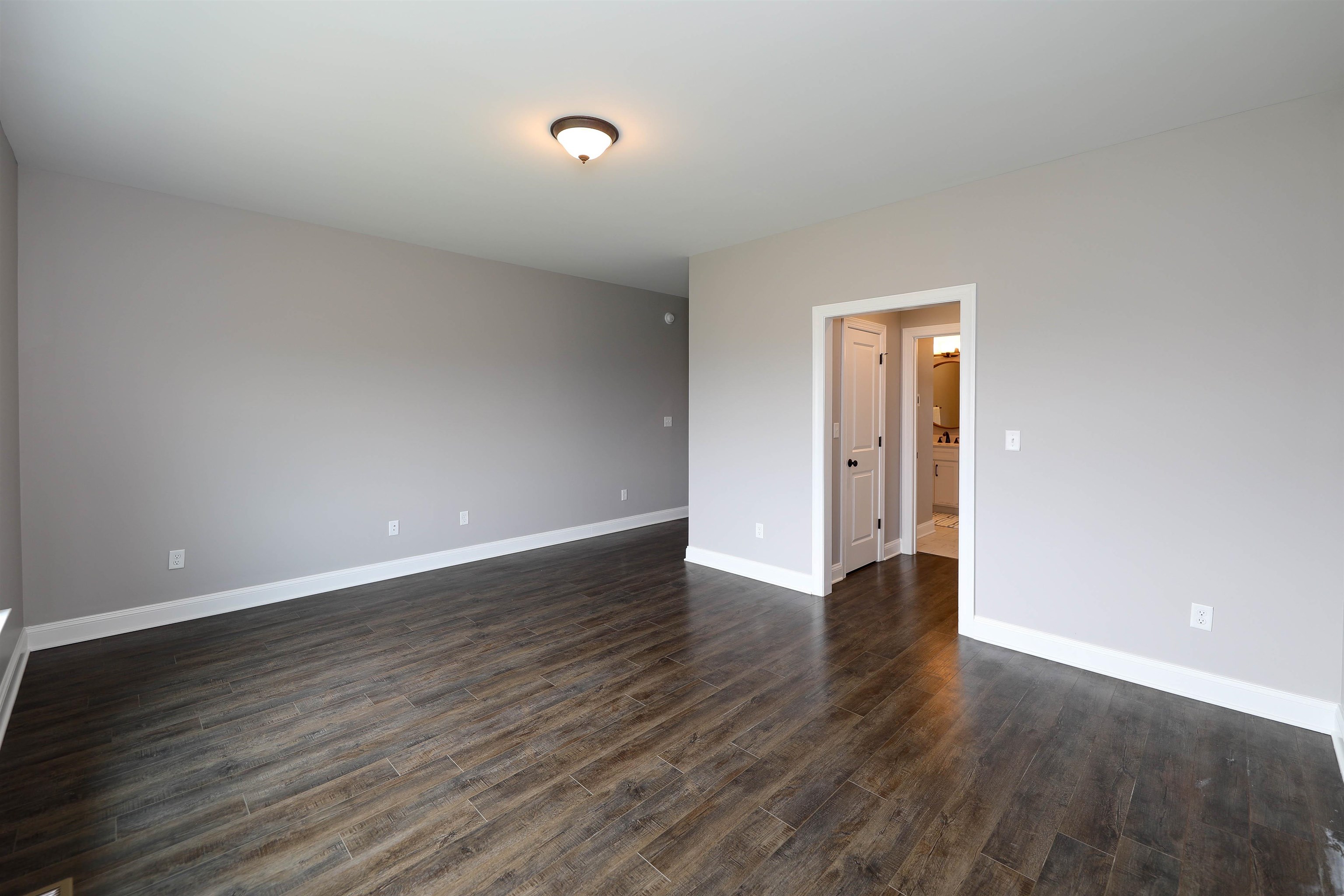 134 CHAMBERLAIN DR