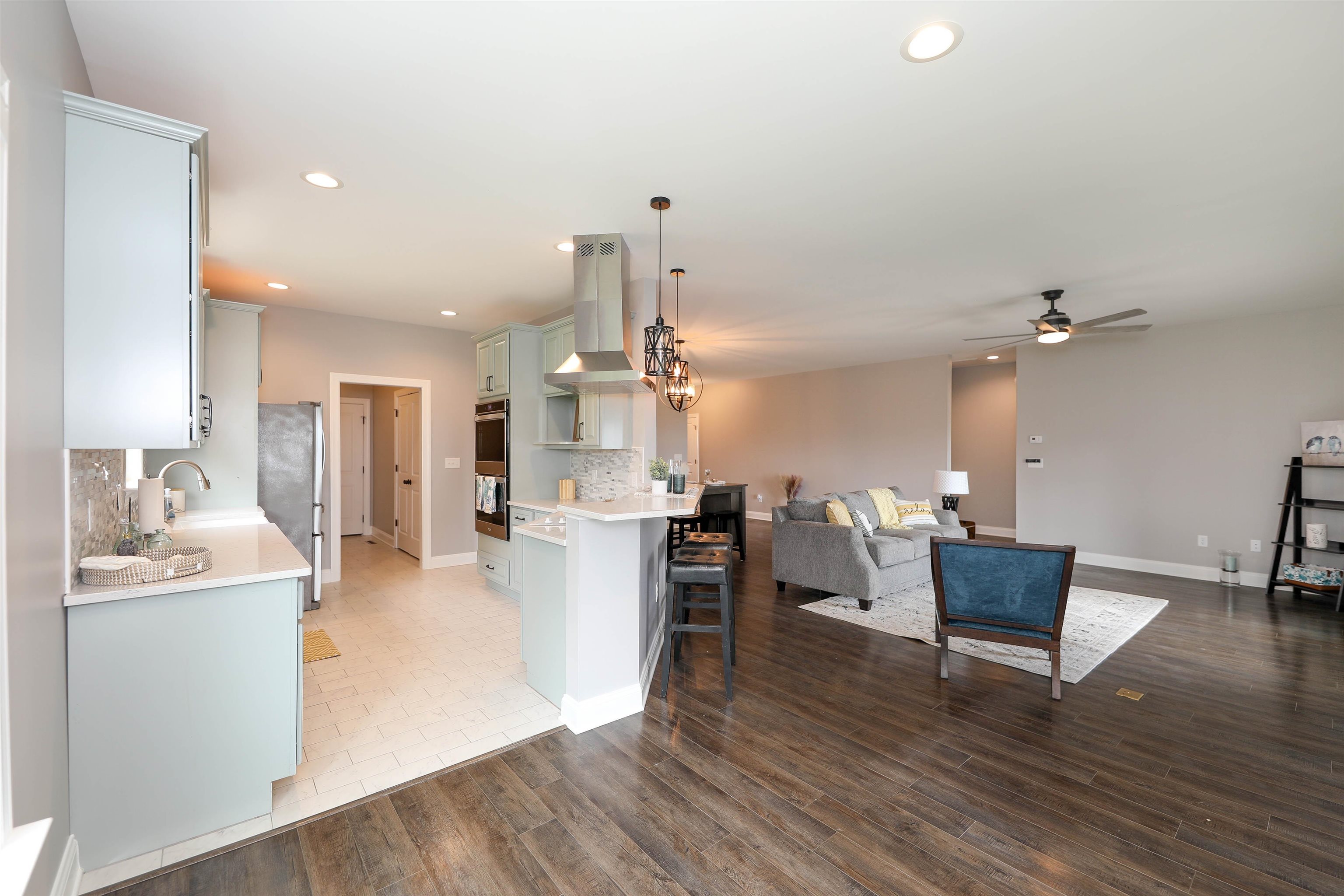 134 CHAMBERLAIN DR