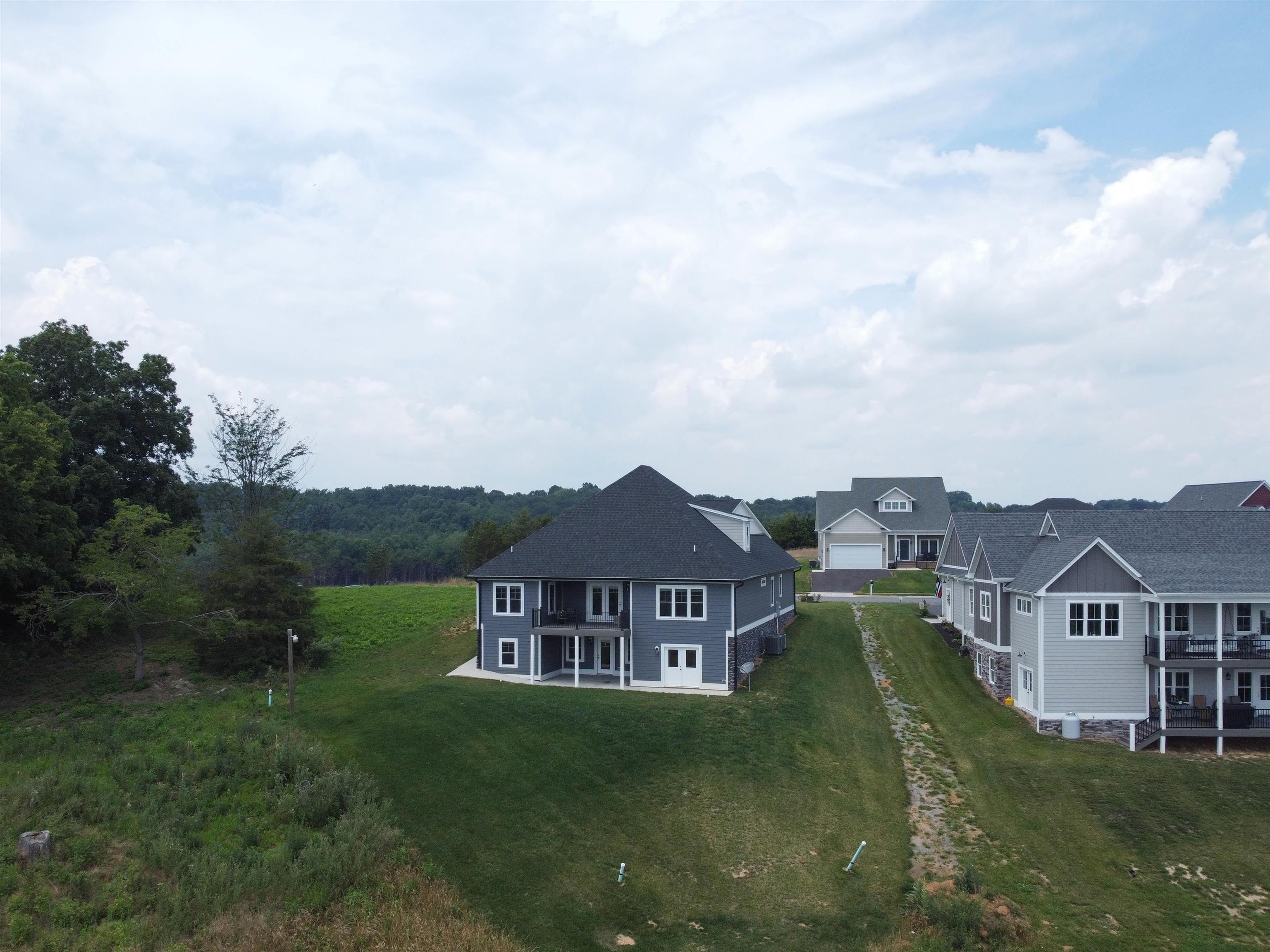 134 CHAMBERLAIN DR
