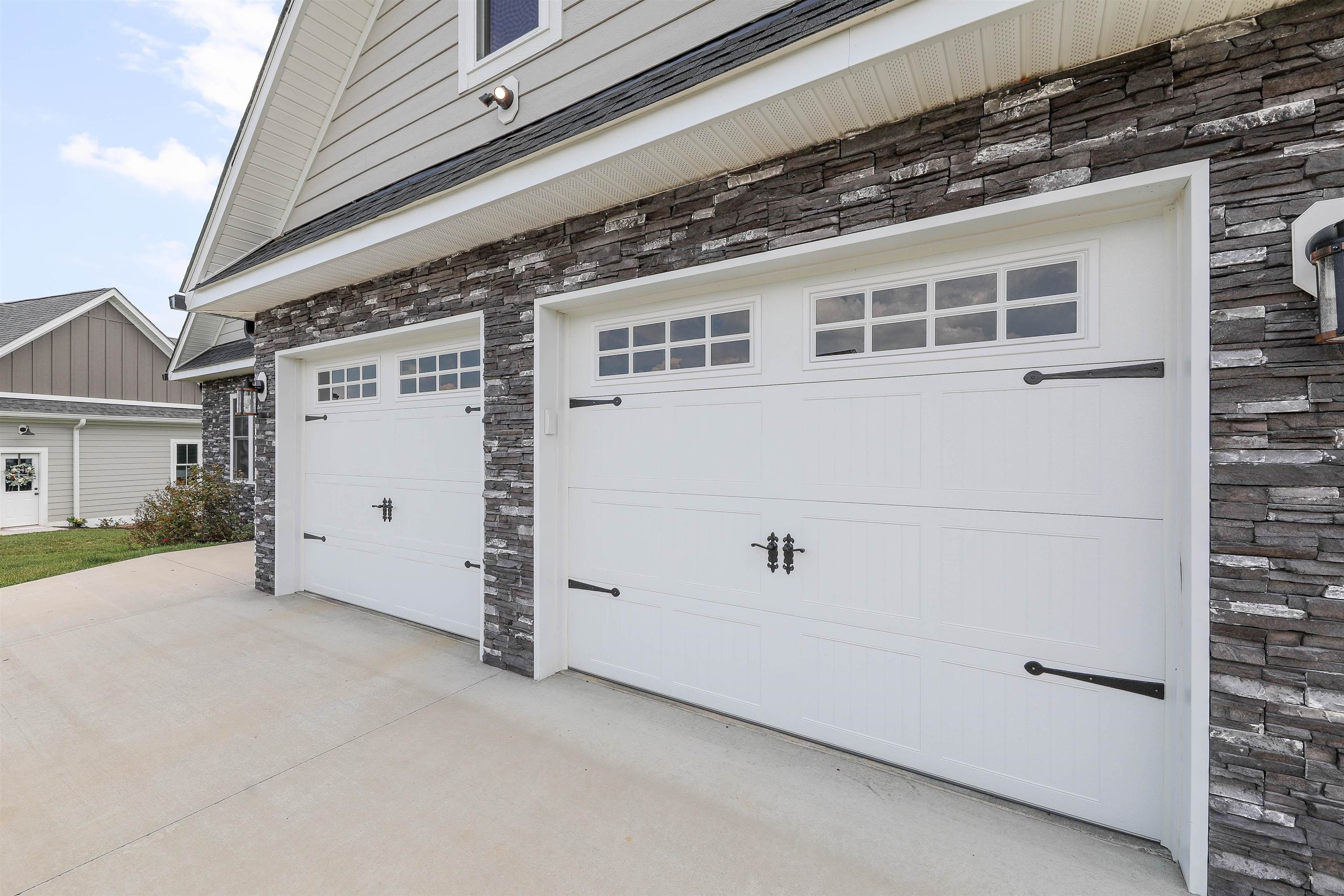 134 CHAMBERLAIN DR