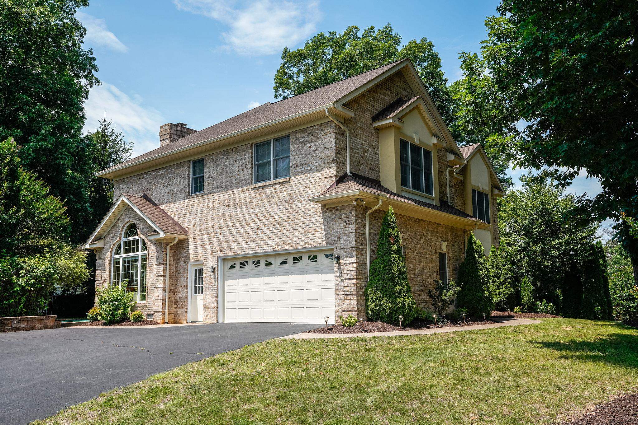 1512 CUMBERLAND DR