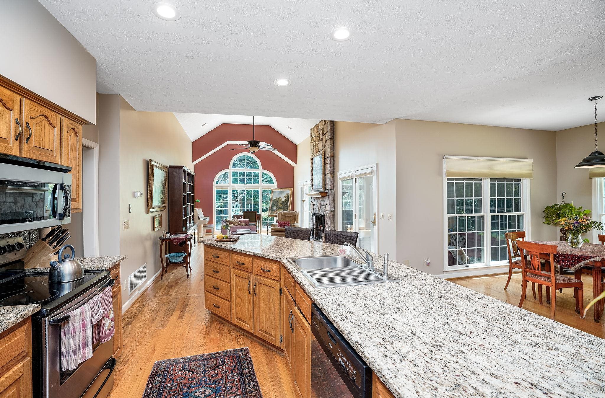 1512 CUMBERLAND DR
