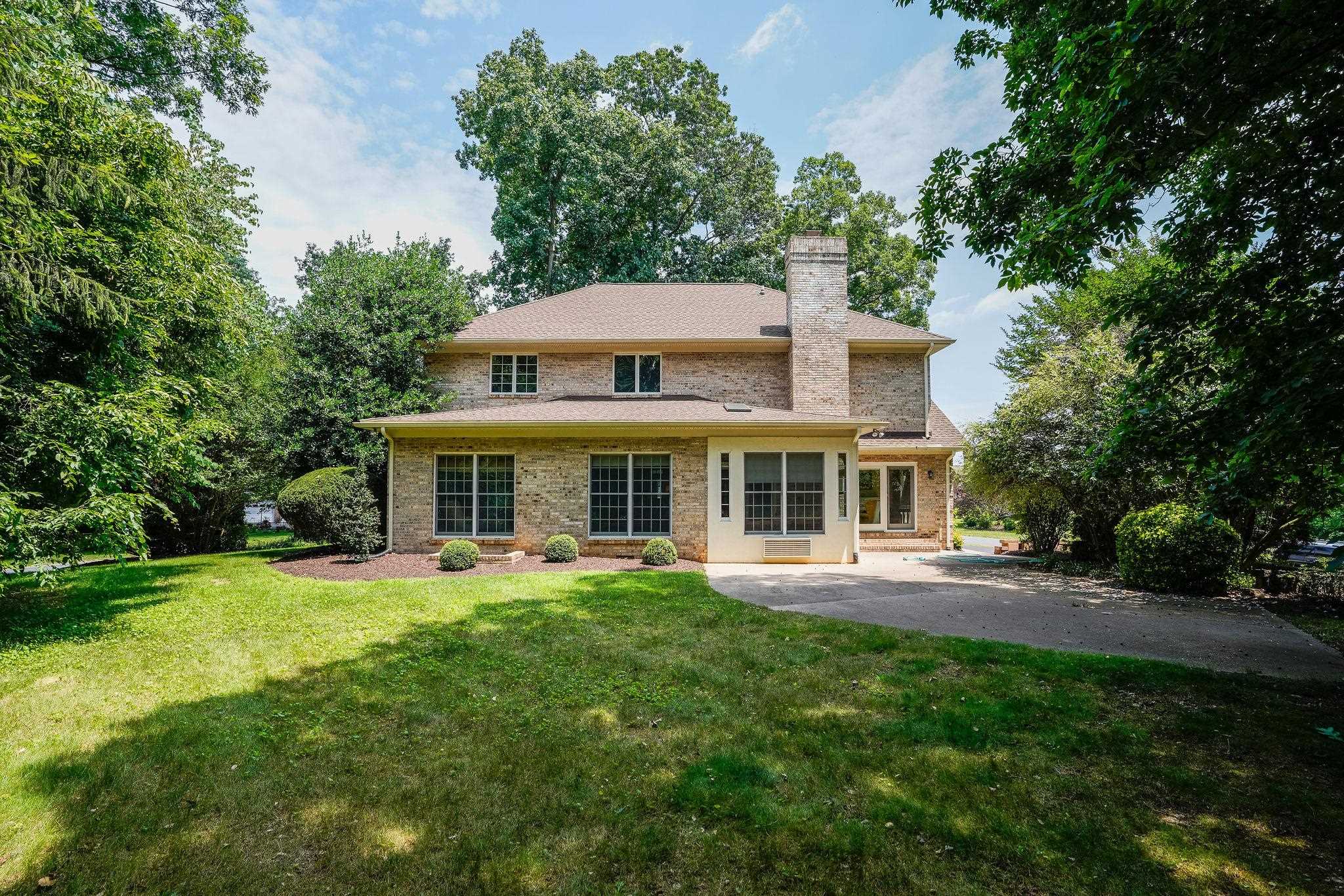 1512 CUMBERLAND DR