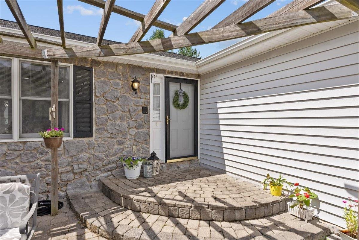 249 FLINT MOUNTAIN DR