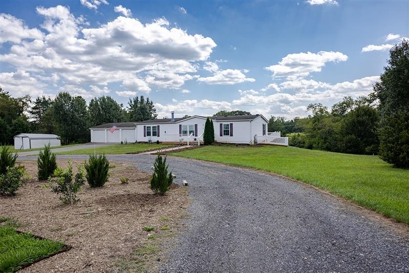 15364 SPOTSWOOD TRL