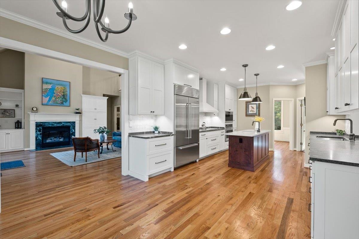 21 BLACK WALNUT DR