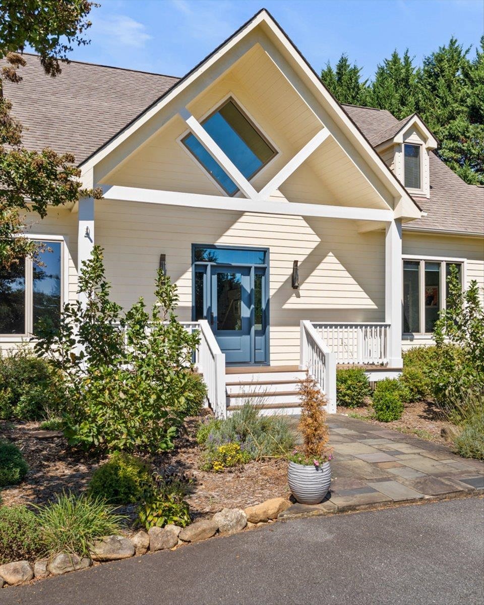 21 BLACK WALNUT DR