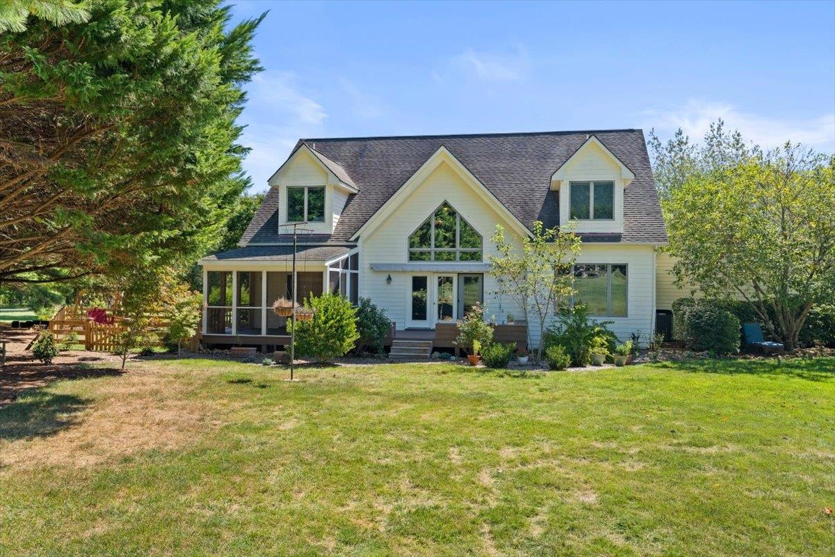 21 BLACK WALNUT DR