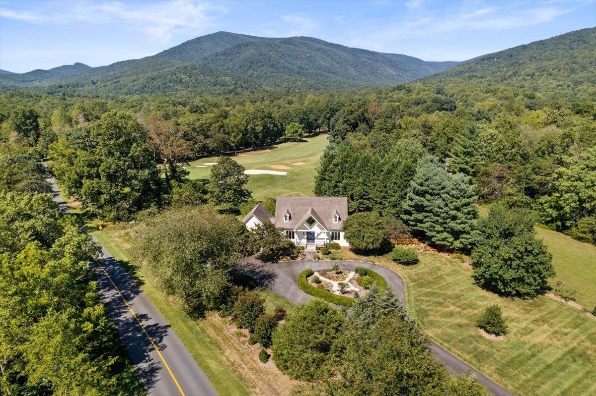 21 BLACK WALNUT DR