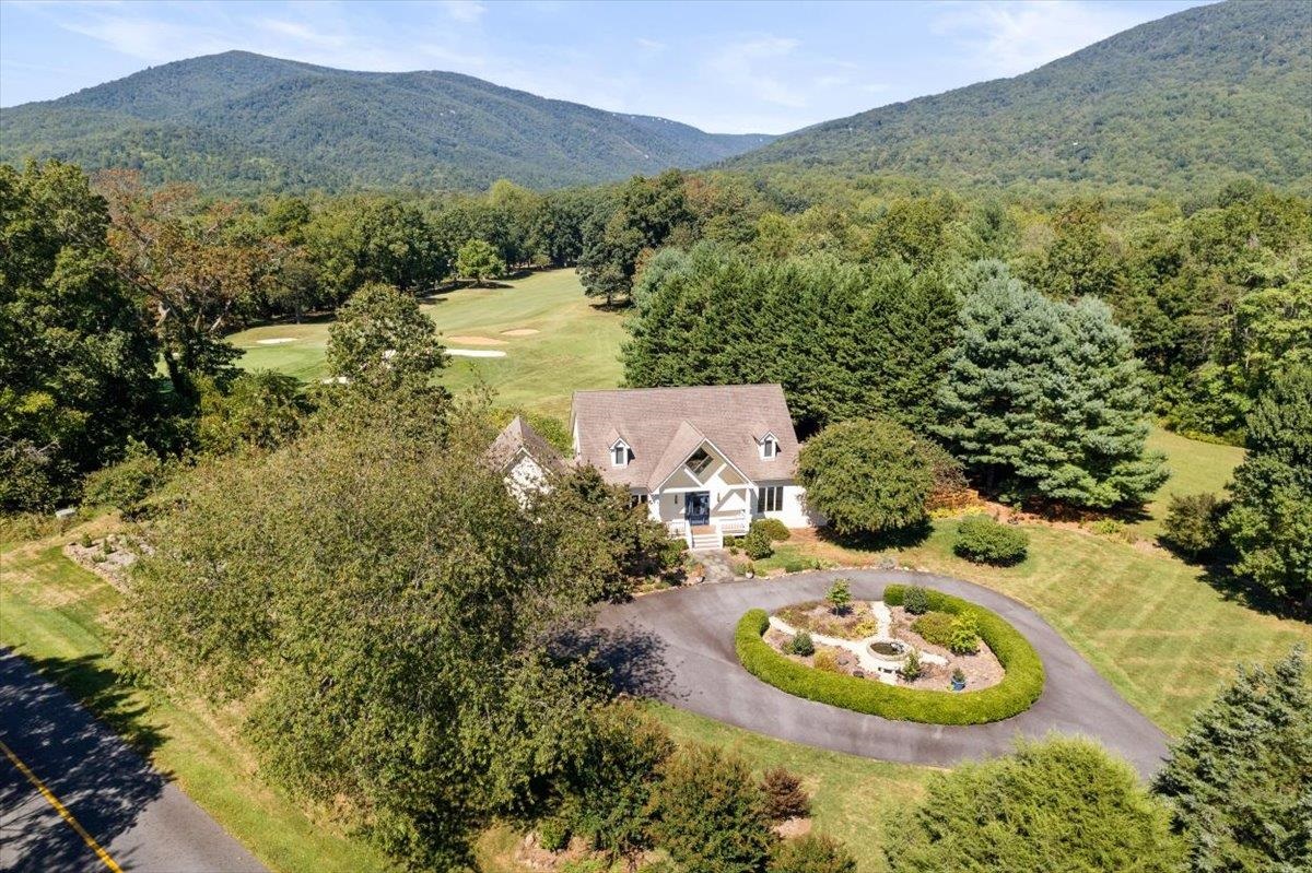 21 BLACK WALNUT DR