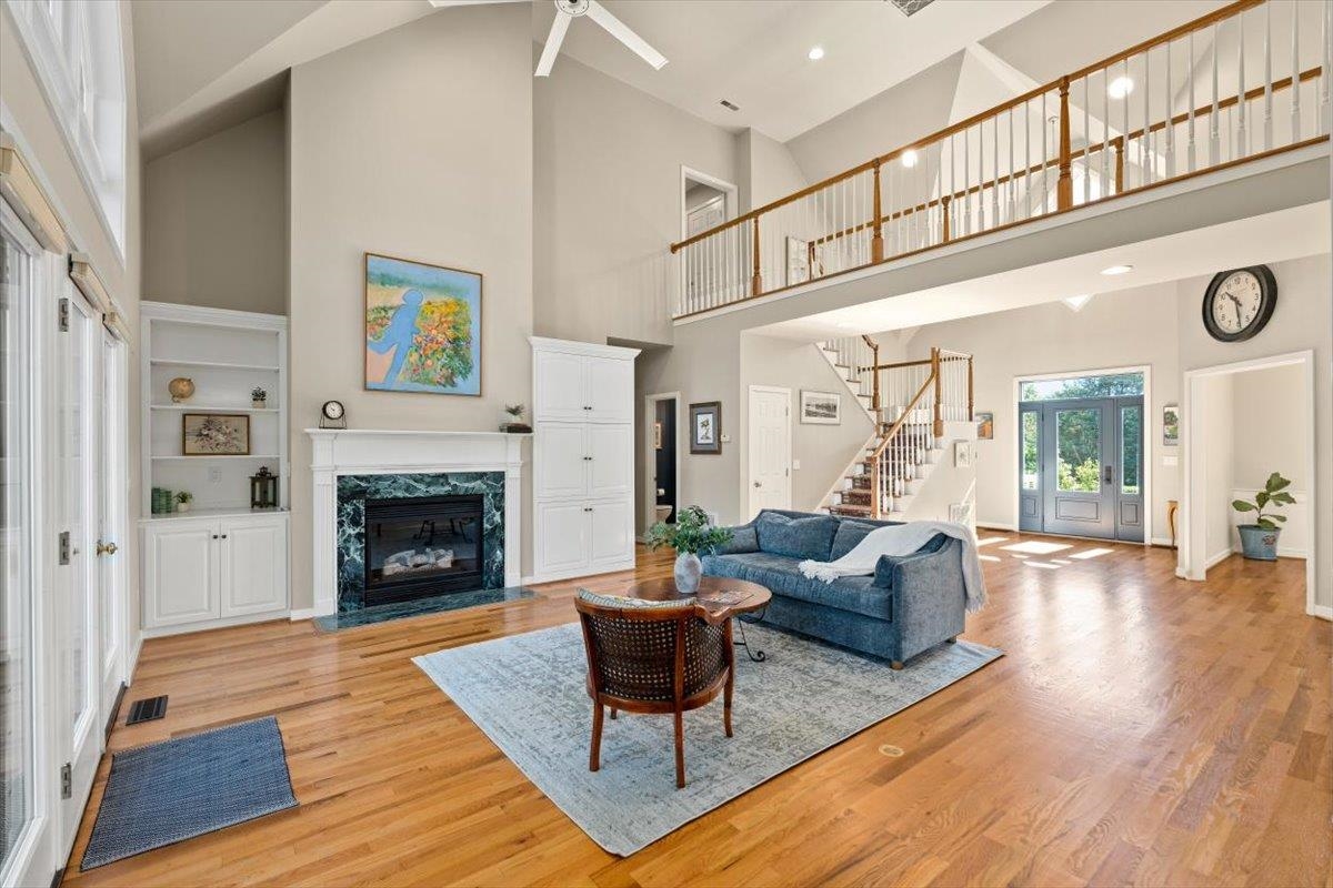 21 BLACK WALNUT DR