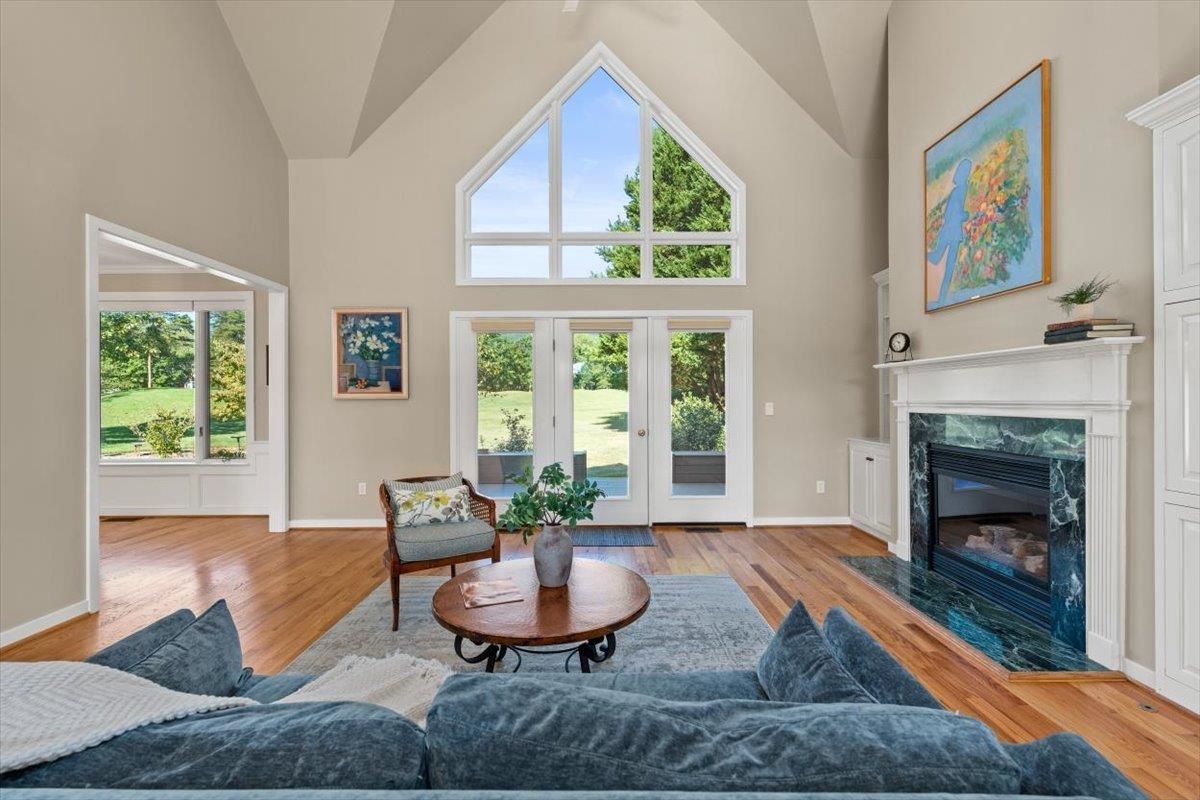 21 BLACK WALNUT DR
