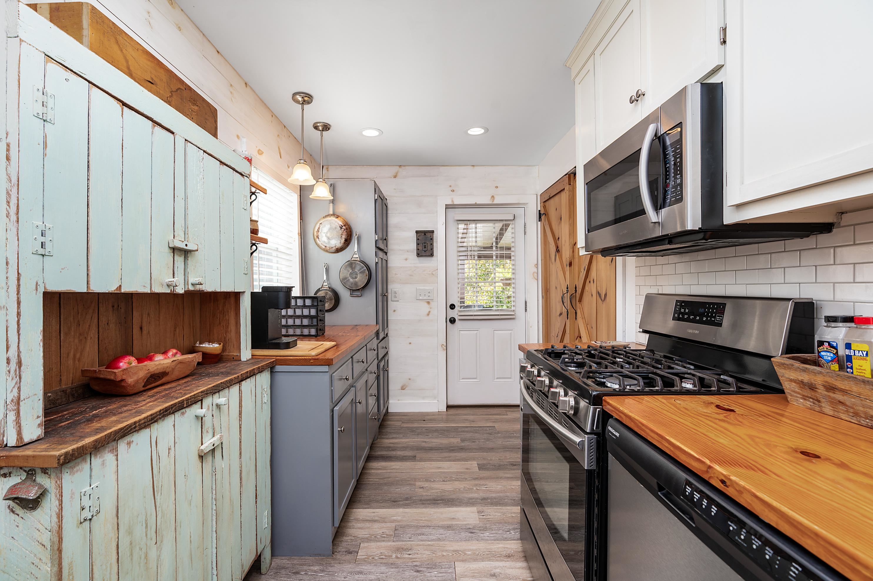 203 JERICHO RD