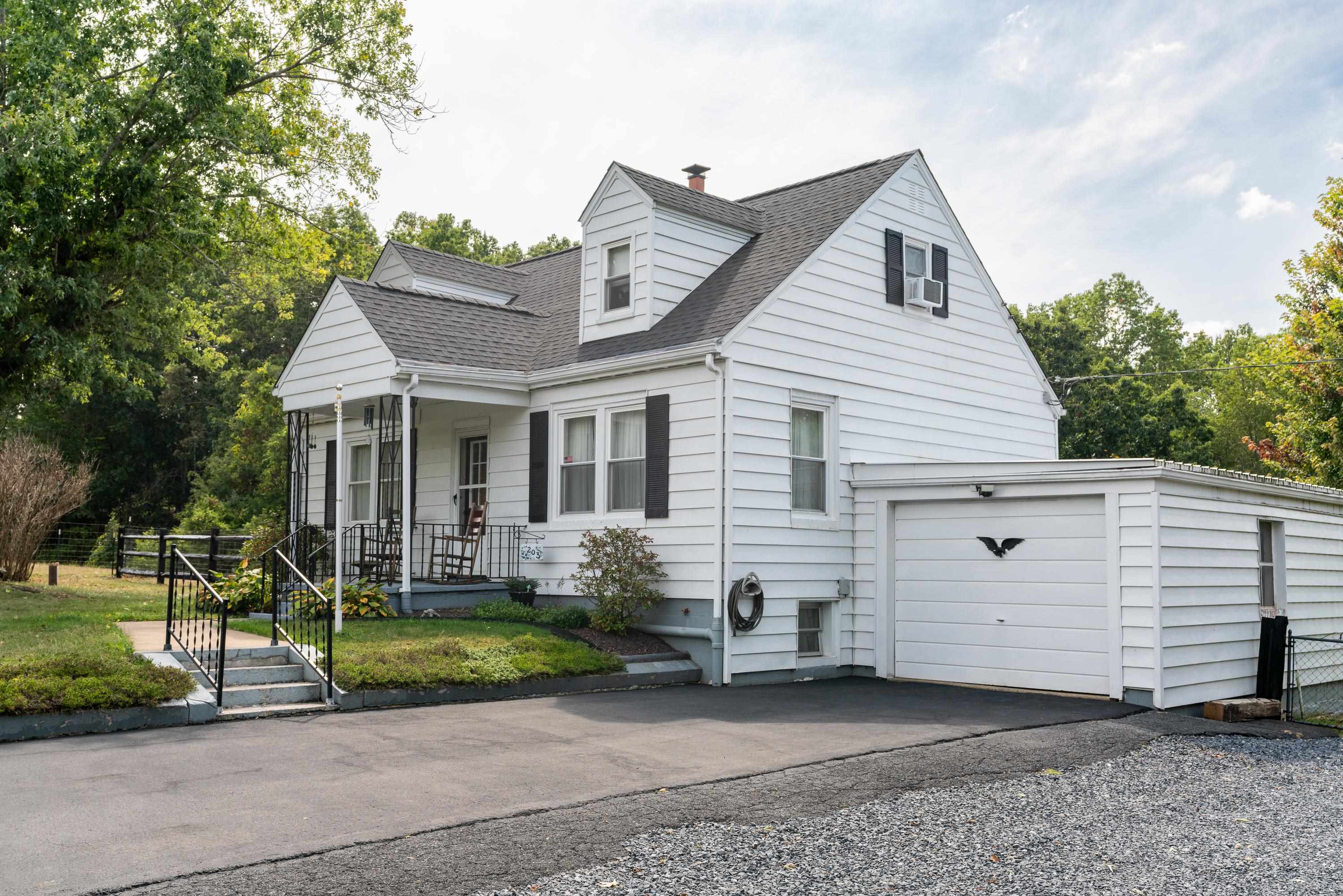 203 JERICHO RD