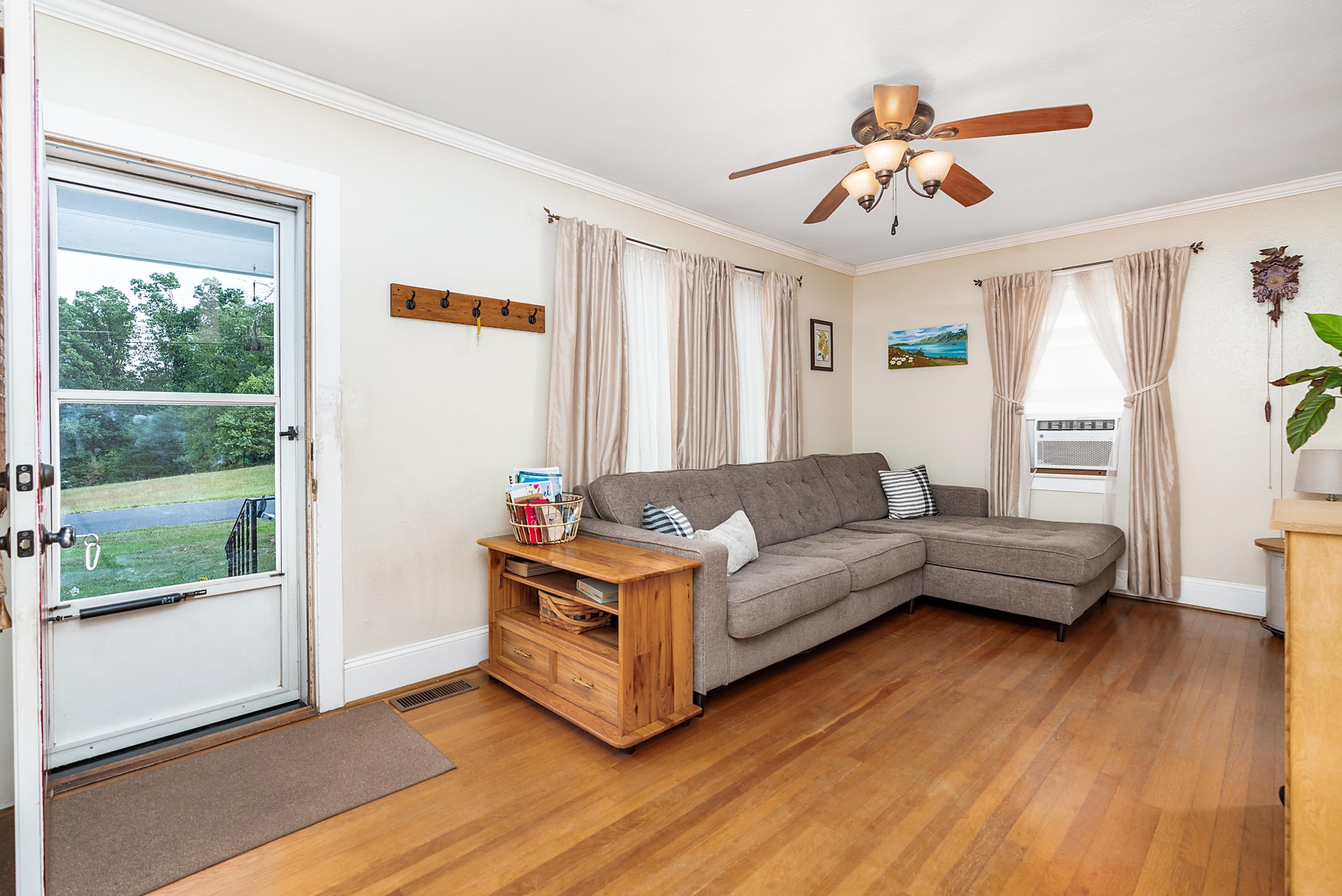 203 JERICHO RD