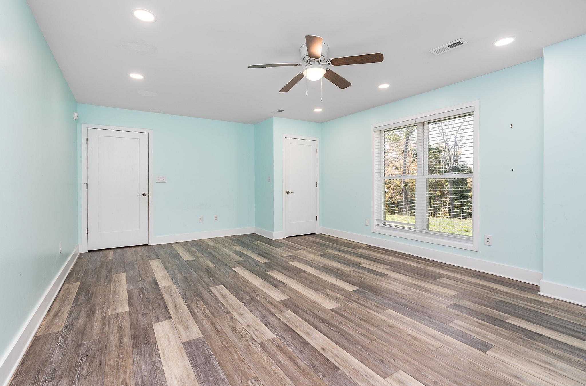 51 VALLEY MANOR DR