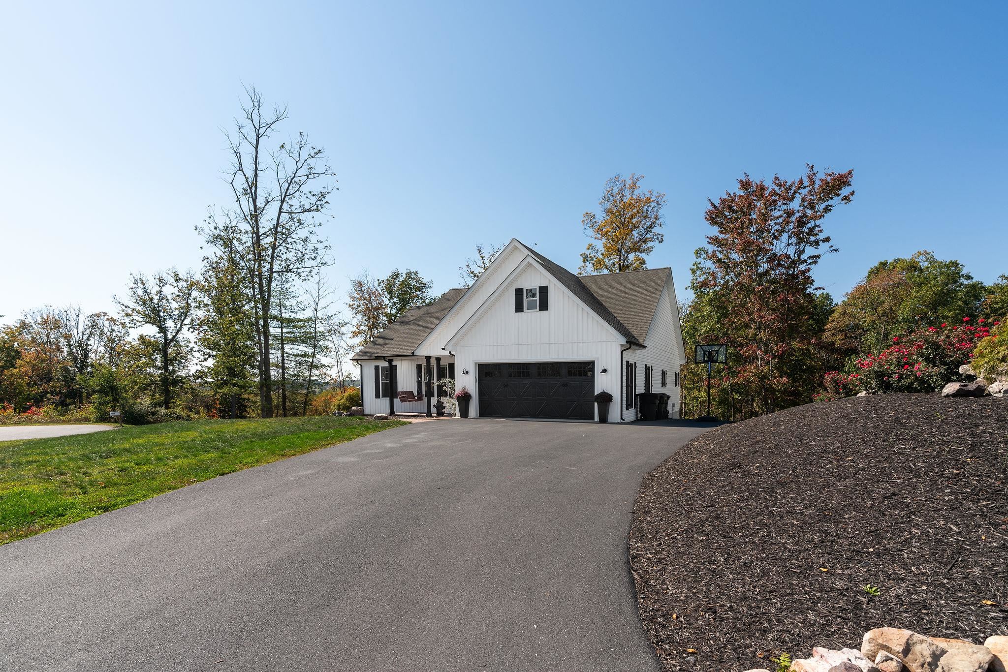 51 VALLEY MANOR DR