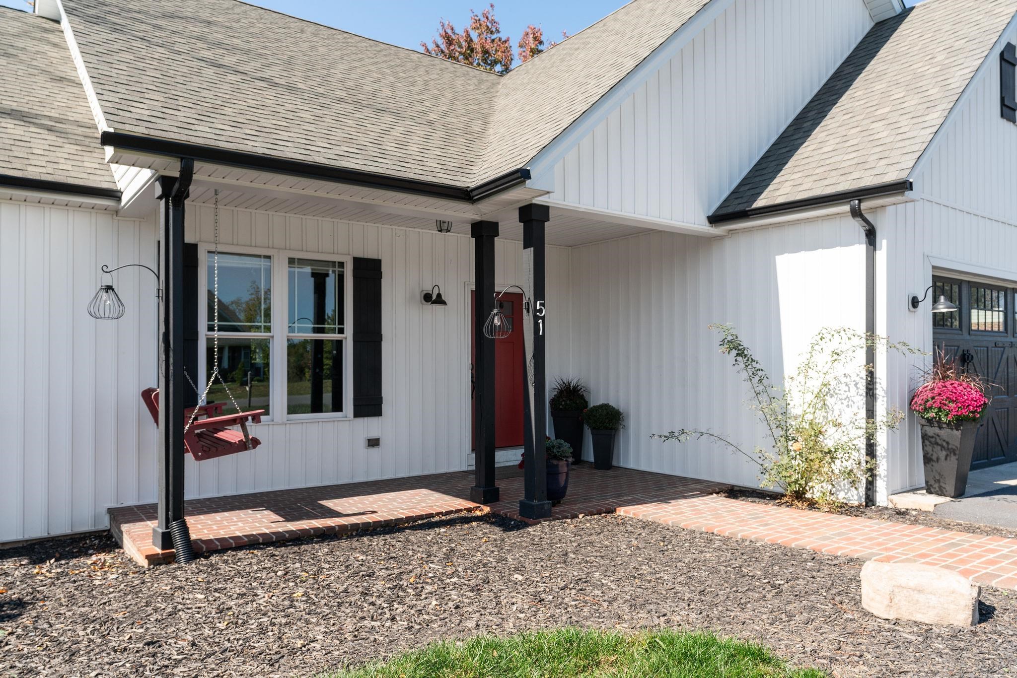 51 VALLEY MANOR DR
