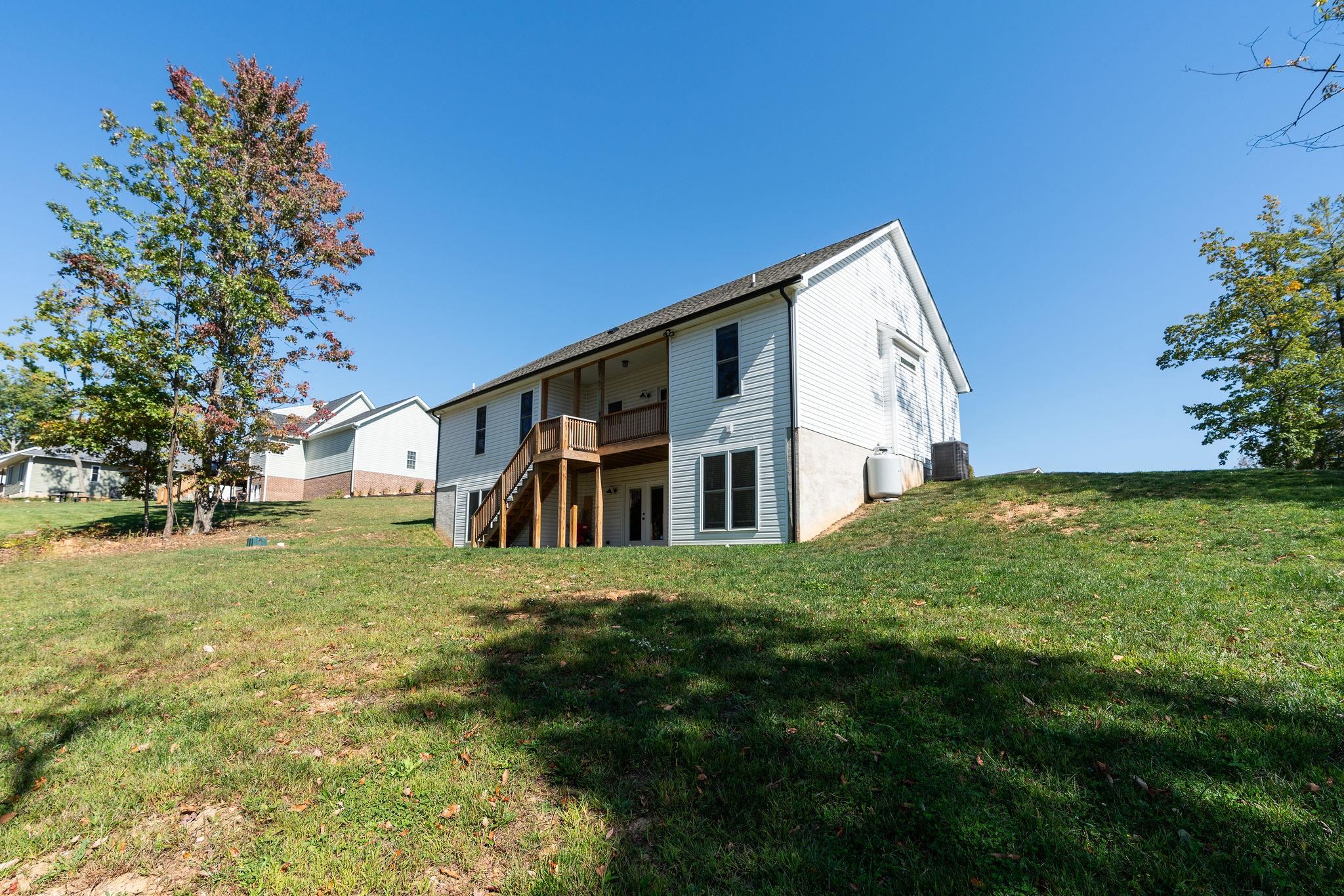 51 VALLEY MANOR DR