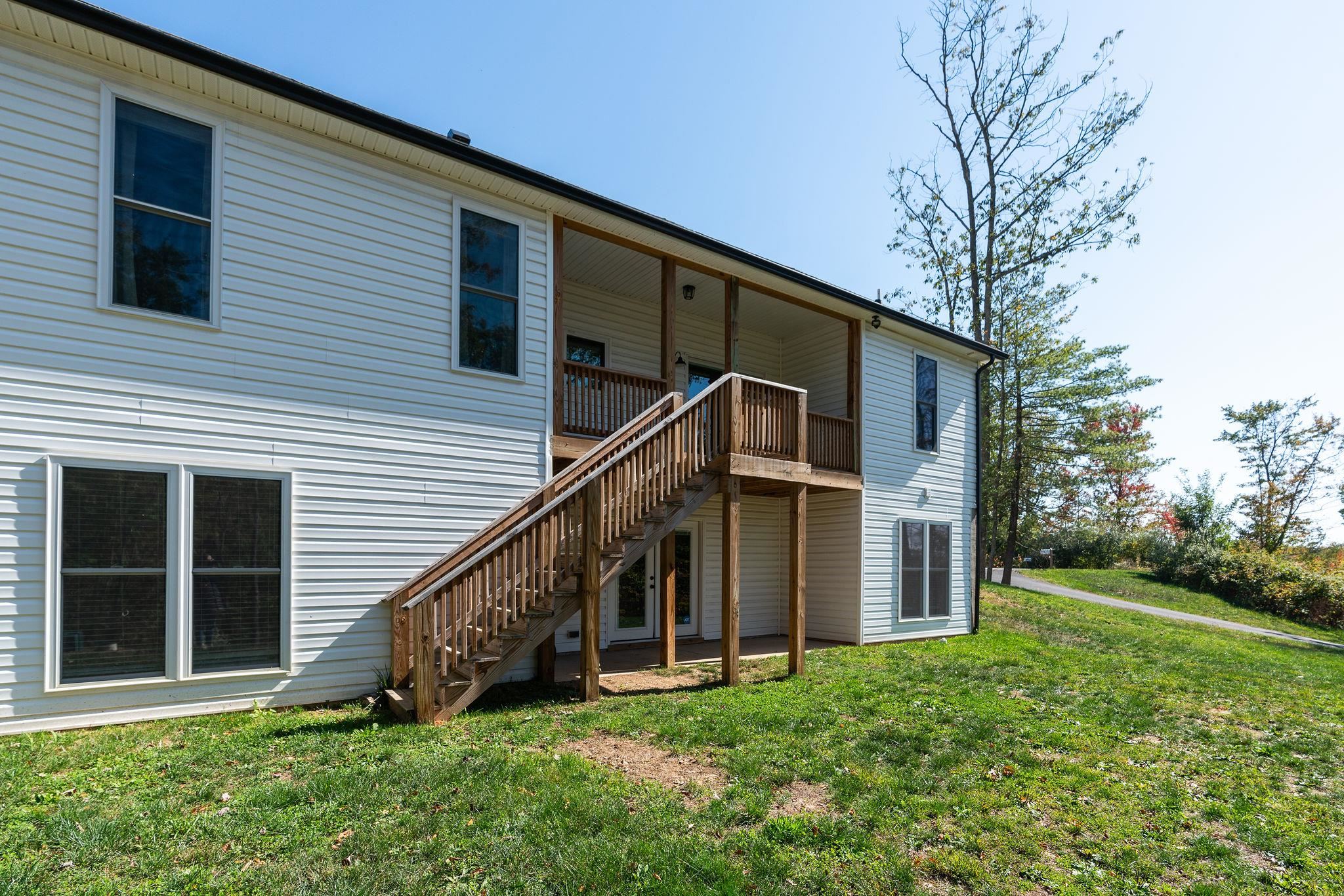 51 VALLEY MANOR DR