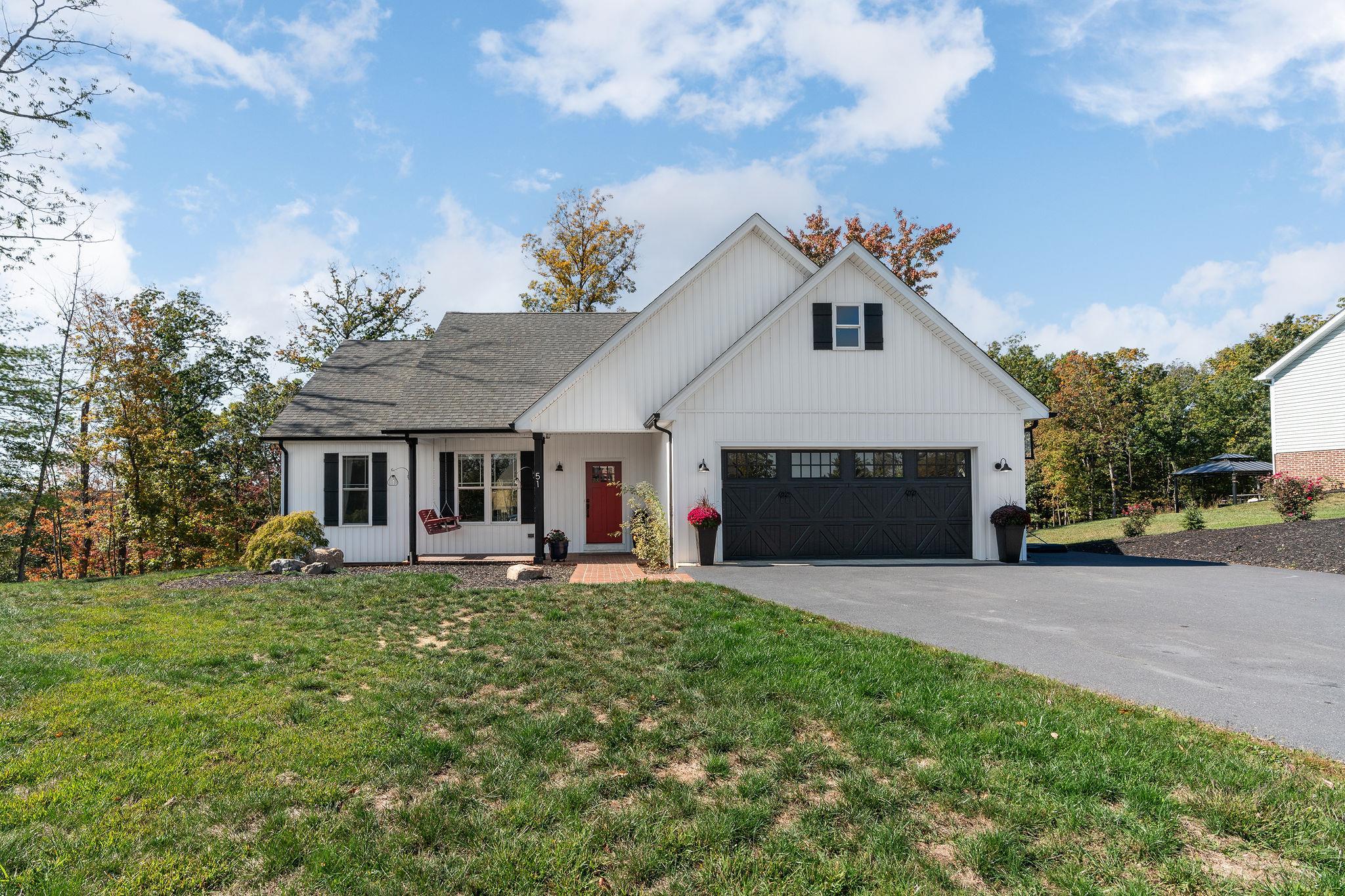 51 VALLEY MANOR DR