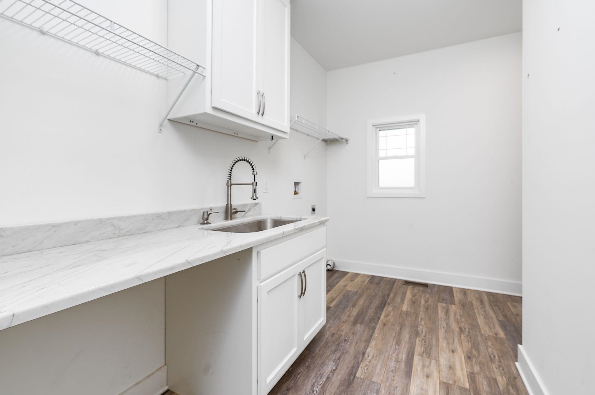 51 VALLEY MANOR DR