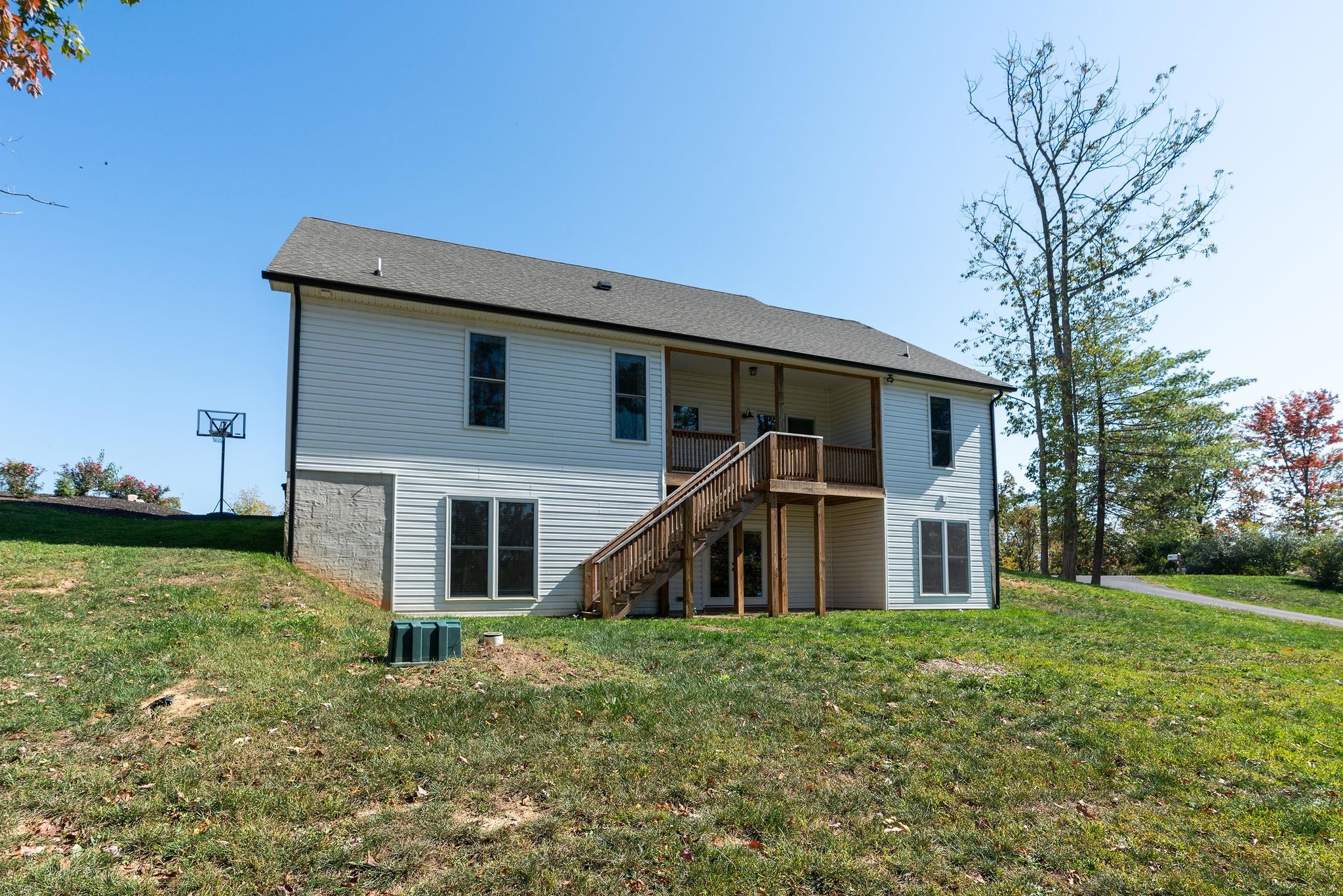 51 VALLEY MANOR DR