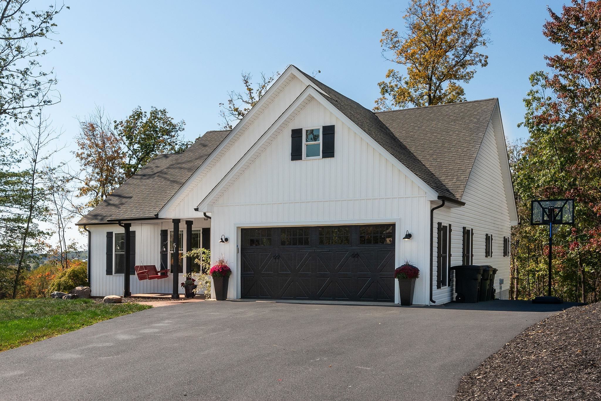 51 VALLEY MANOR DR