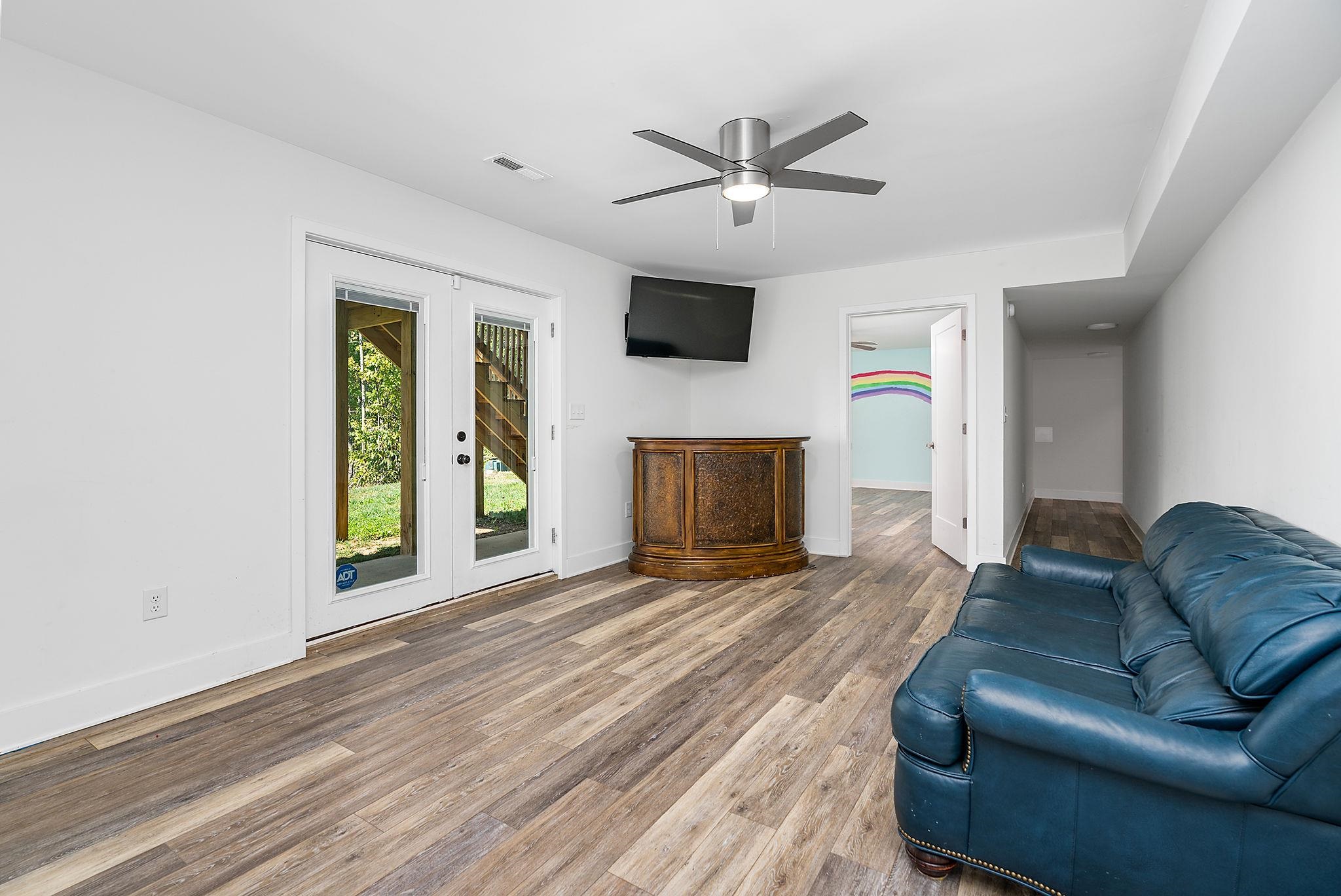 51 VALLEY MANOR DR