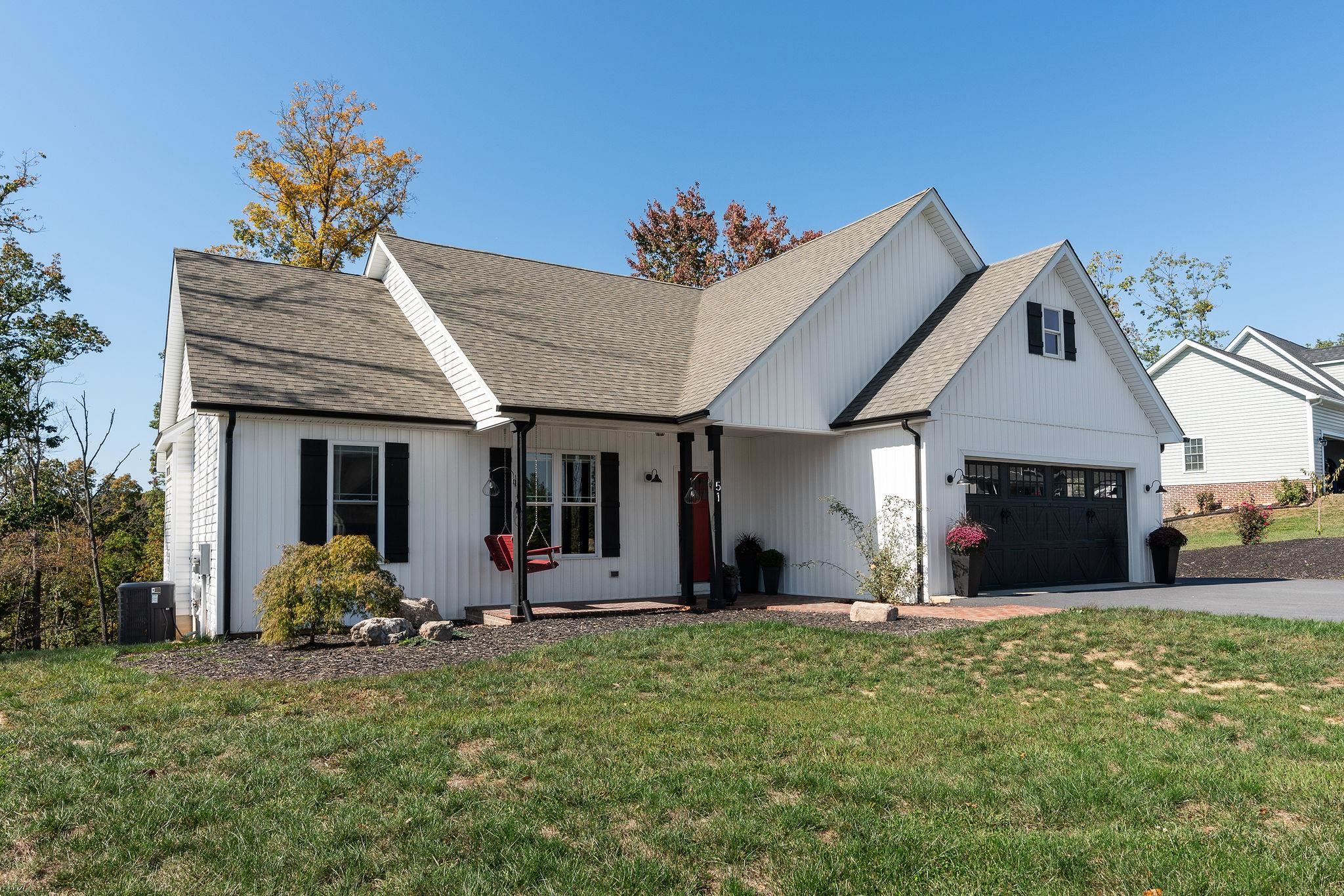 51 VALLEY MANOR DR