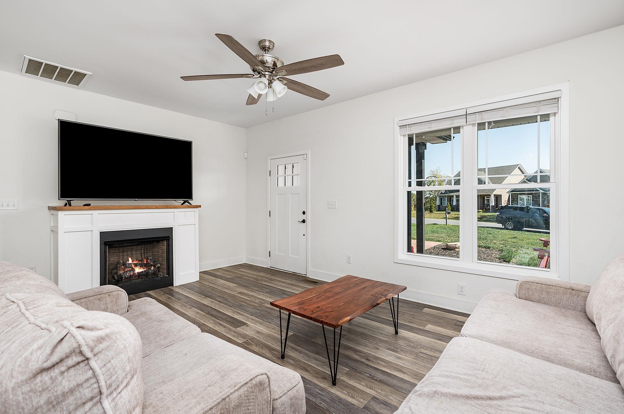 51 VALLEY MANOR DR