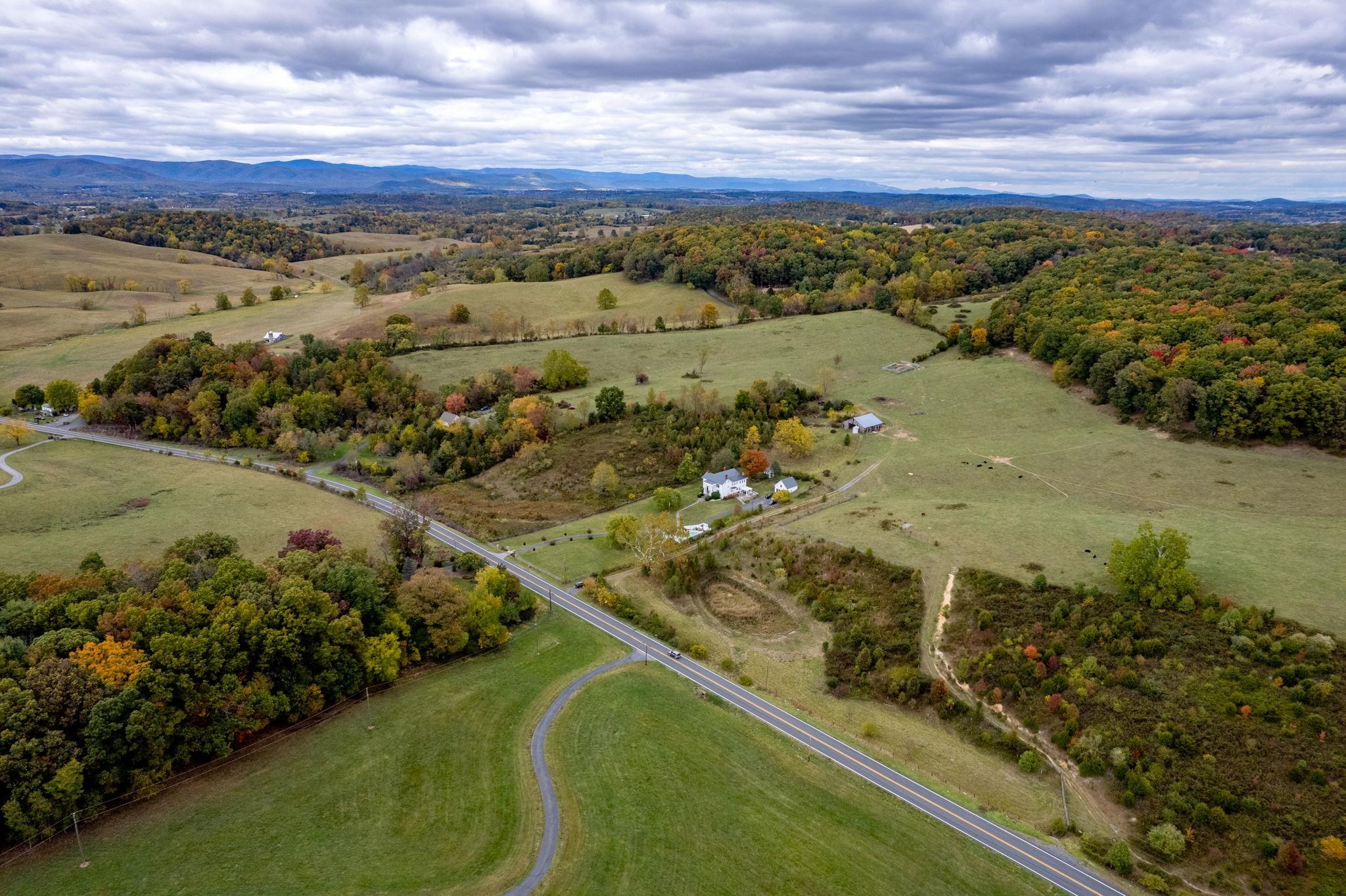 1109 PARKERSBURG TPKE