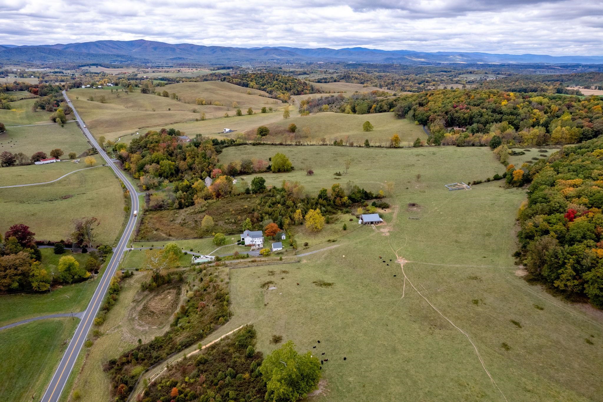 1109 PARKERSBURG TPKE