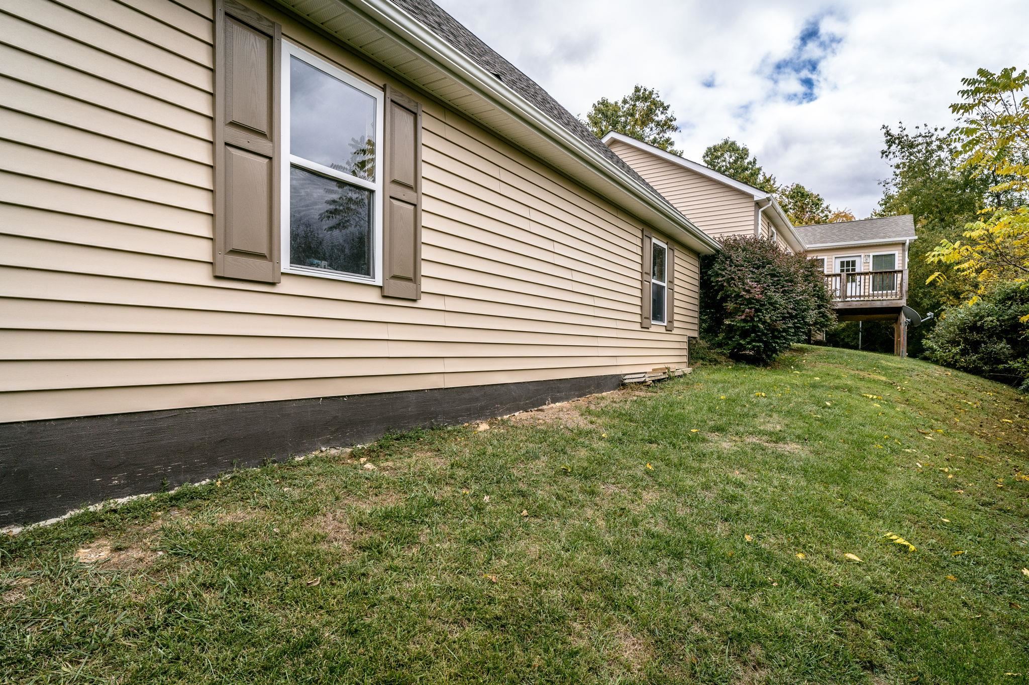 1109 PARKERSBURG TPKE