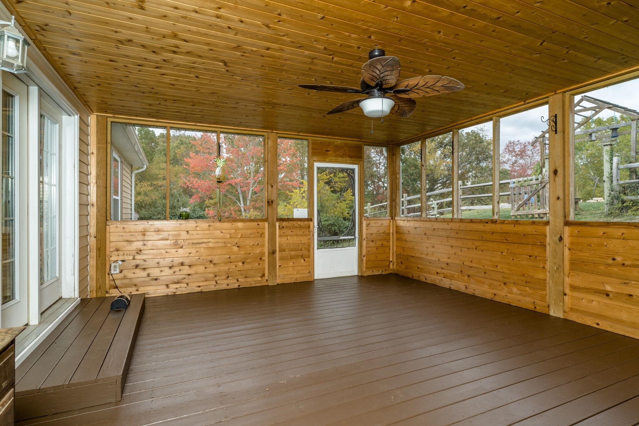 1109 PARKERSBURG TPKE