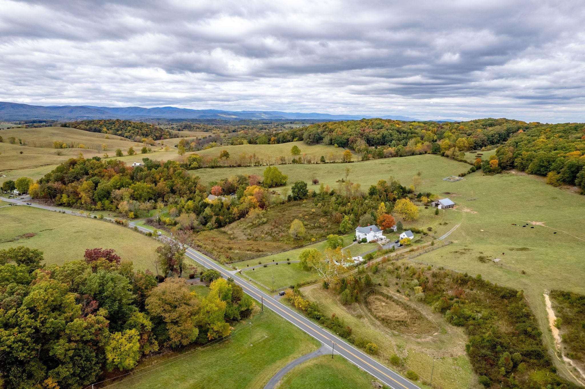 1109 PARKERSBURG TPKE