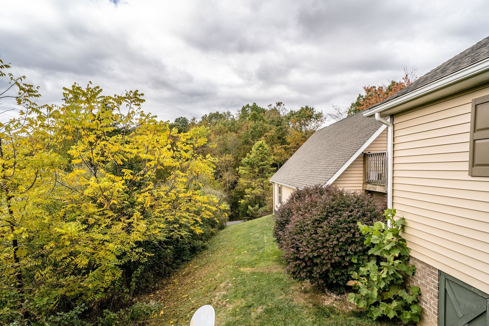 1109 PARKERSBURG TPKE