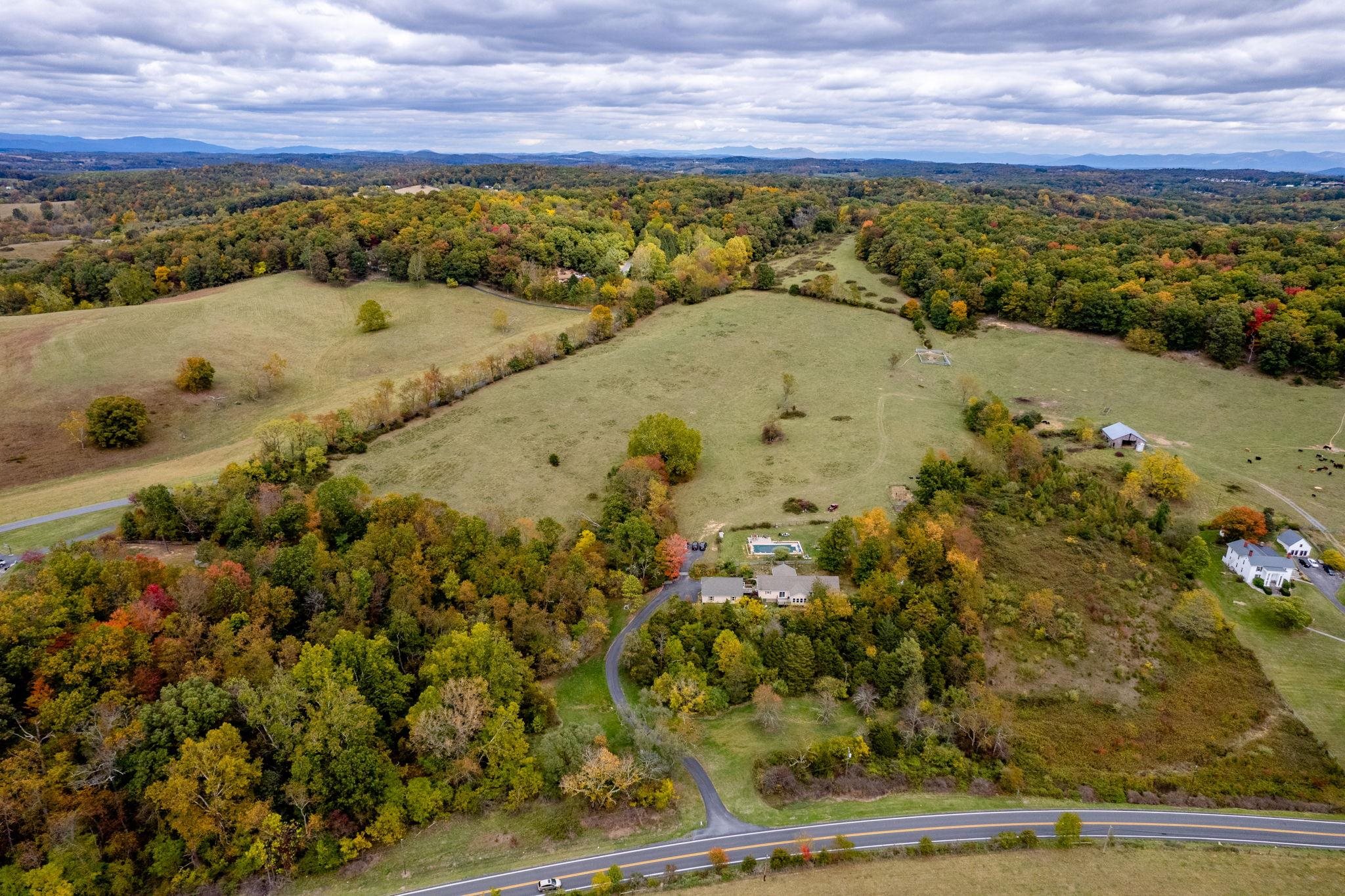 1109 PARKERSBURG TPKE