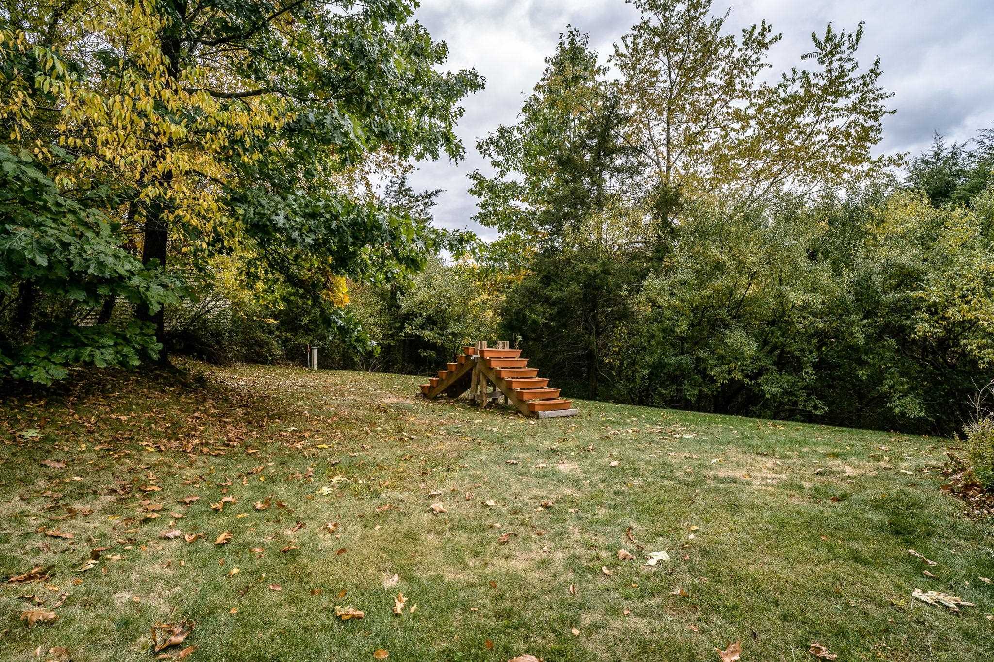 1109 PARKERSBURG TPKE