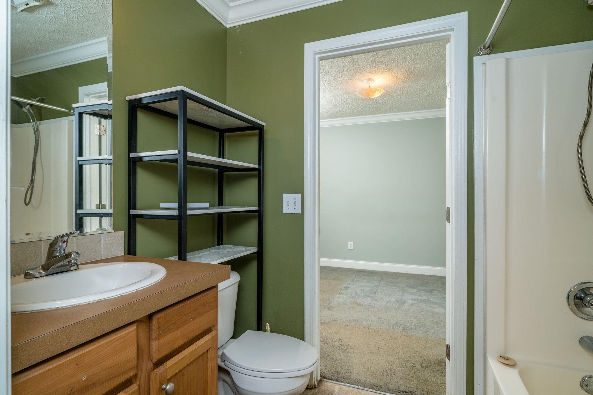 1109 PARKERSBURG TPKE