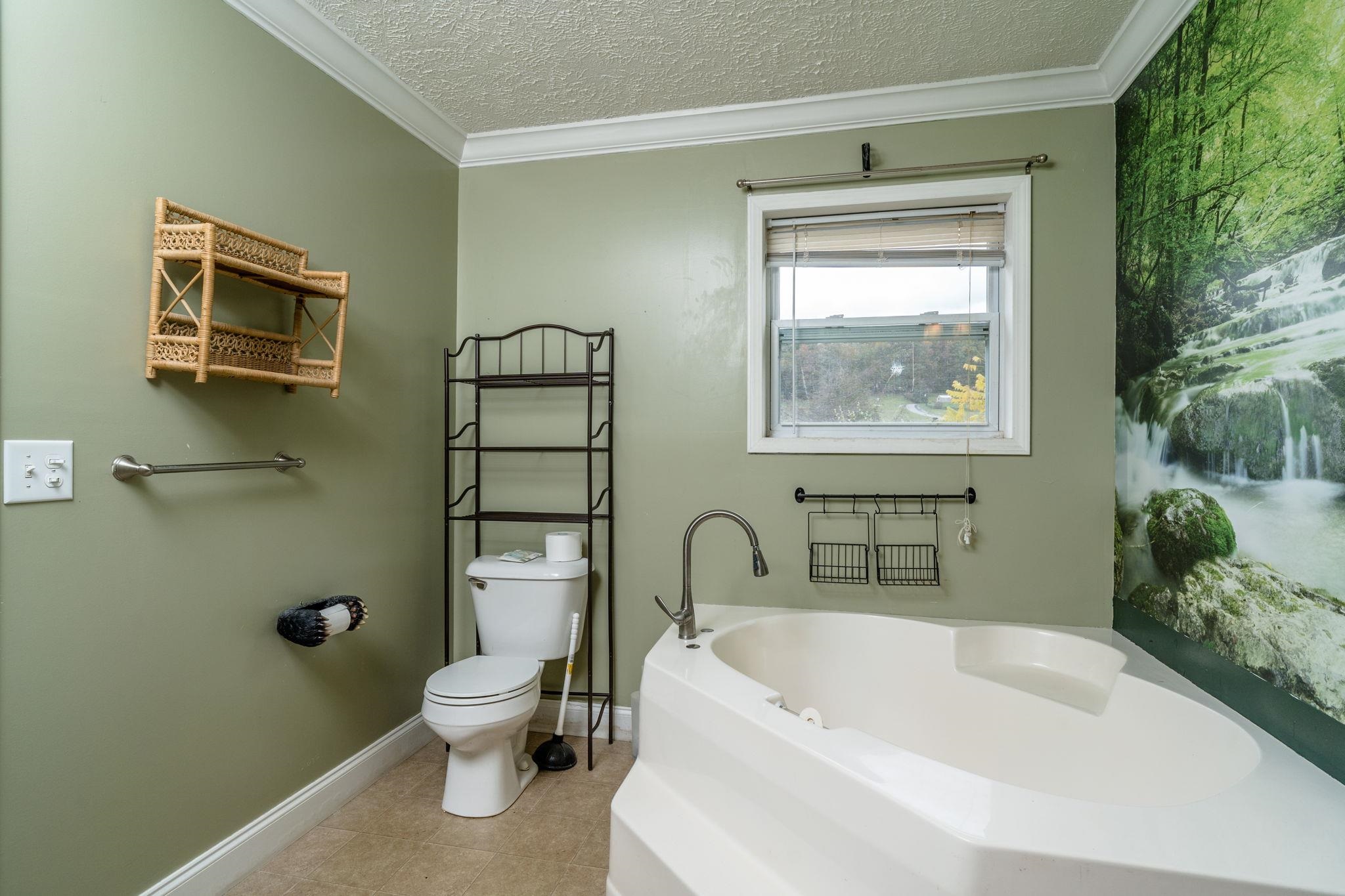 1109 PARKERSBURG TPKE