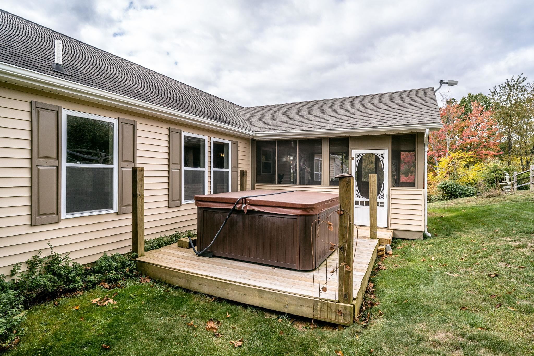 1109 PARKERSBURG TPKE