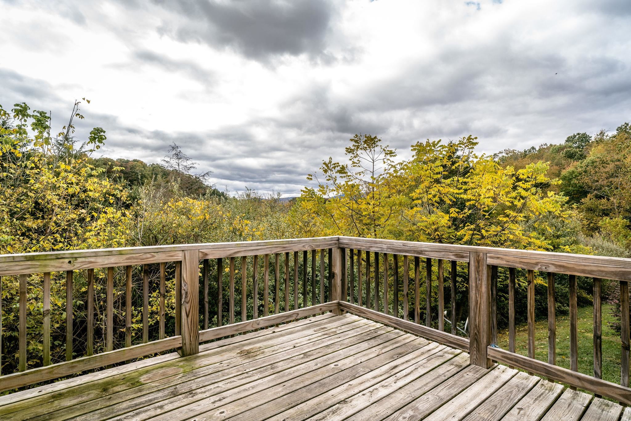 1109 PARKERSBURG TPKE