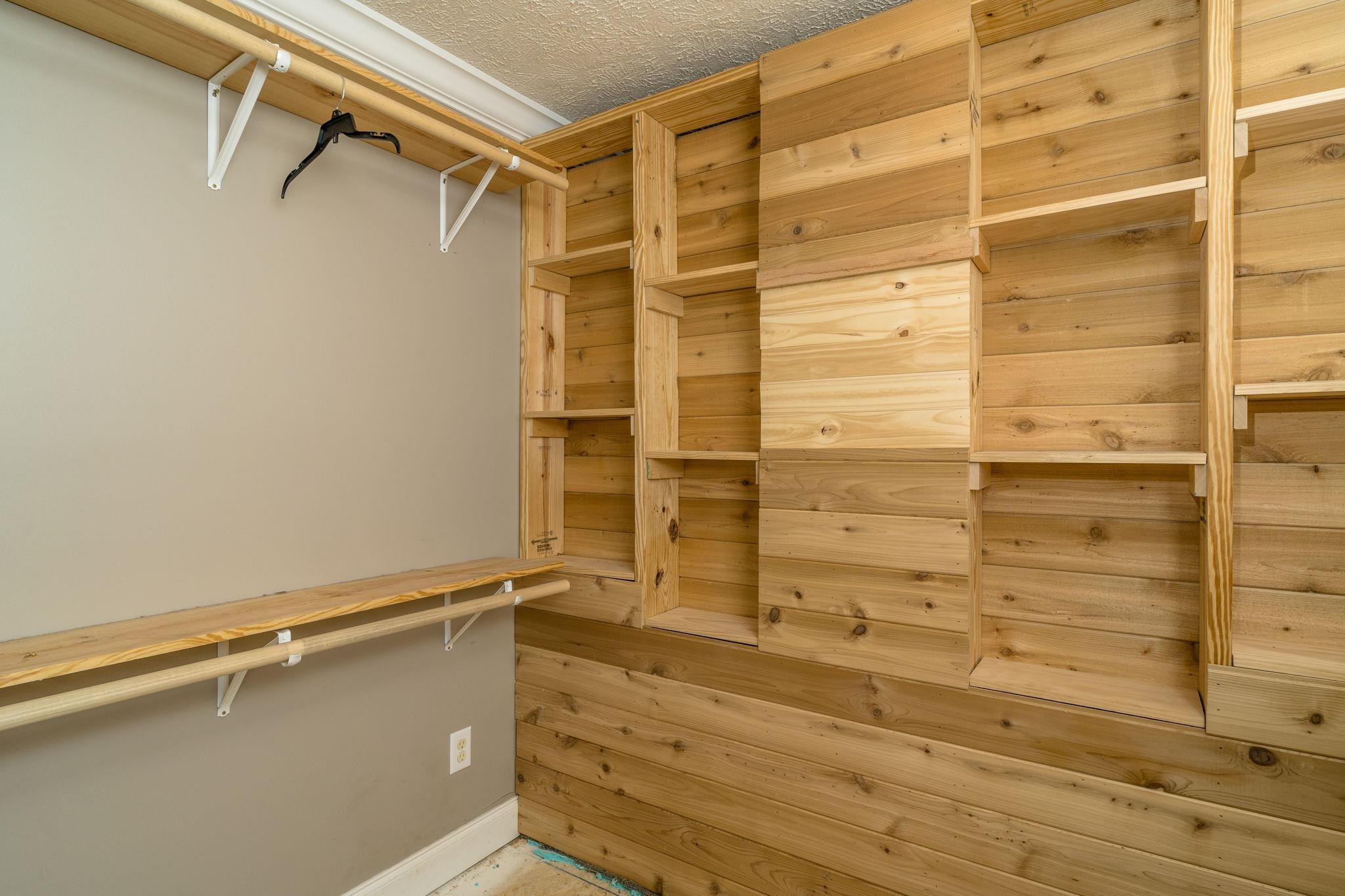 1109 PARKERSBURG TPKE