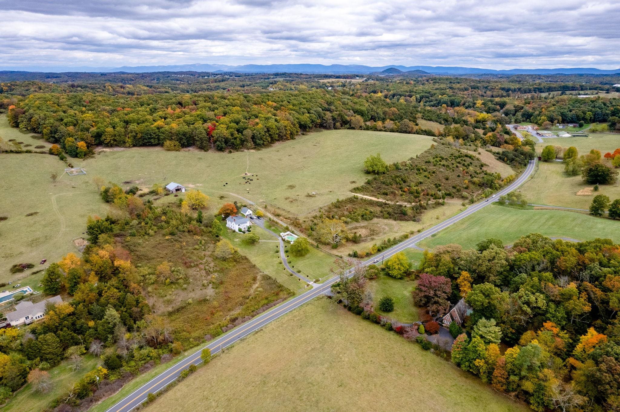 1109 PARKERSBURG TPKE