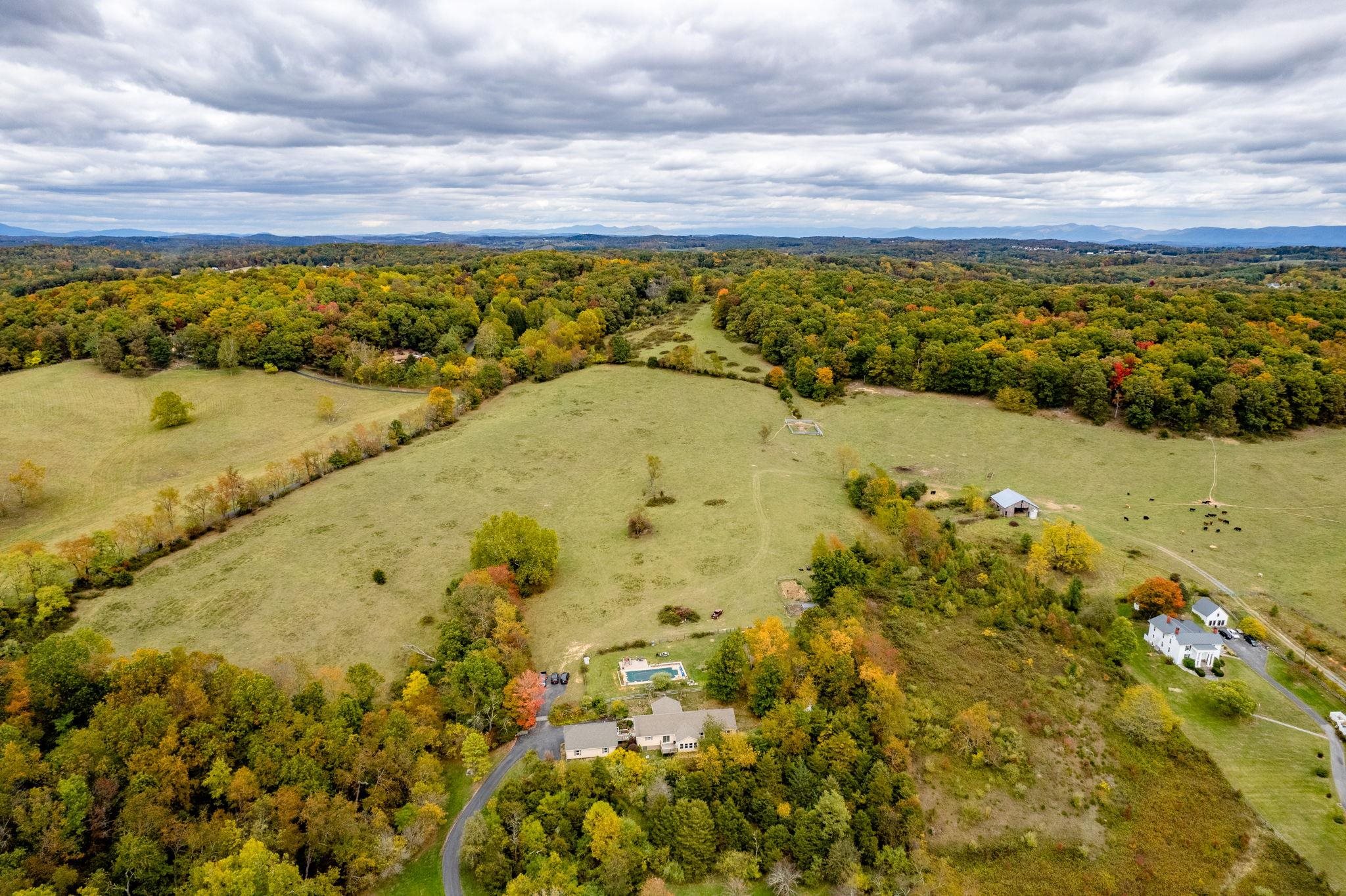 1109 PARKERSBURG TPKE