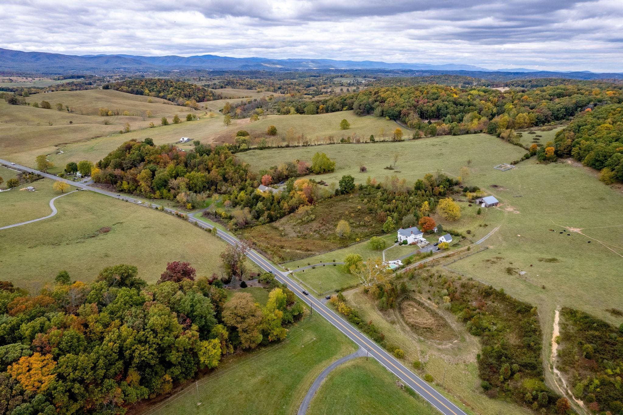 1109 PARKERSBURG TPKE