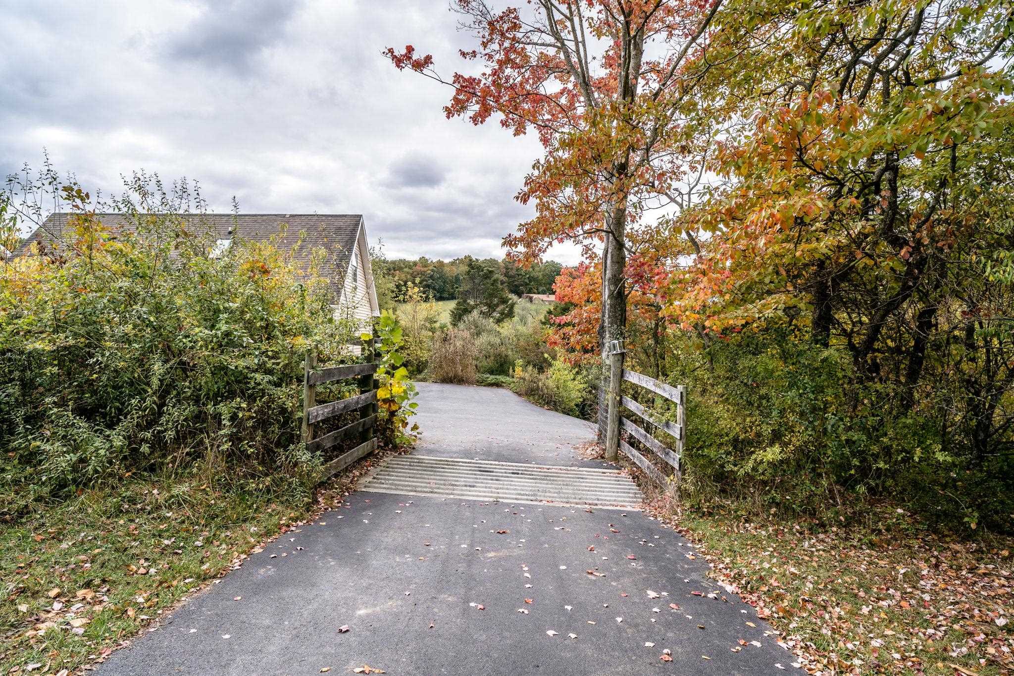 1109 PARKERSBURG TPKE