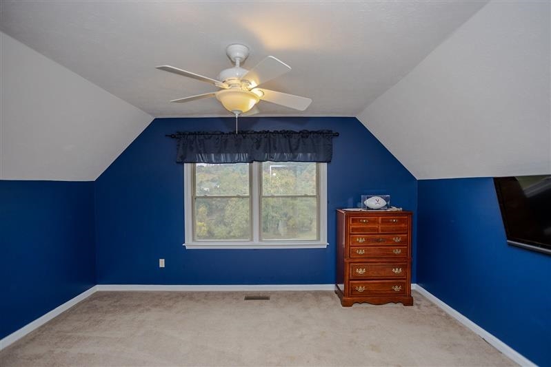 143 MOORCLIFFE LN